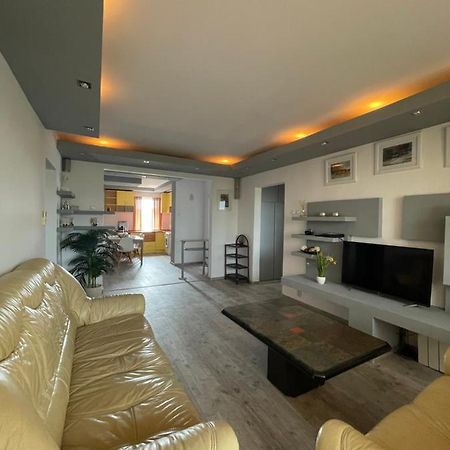 Lovely 3 Bedrooms Apartament ออราแด ภายนอก รูปภาพ