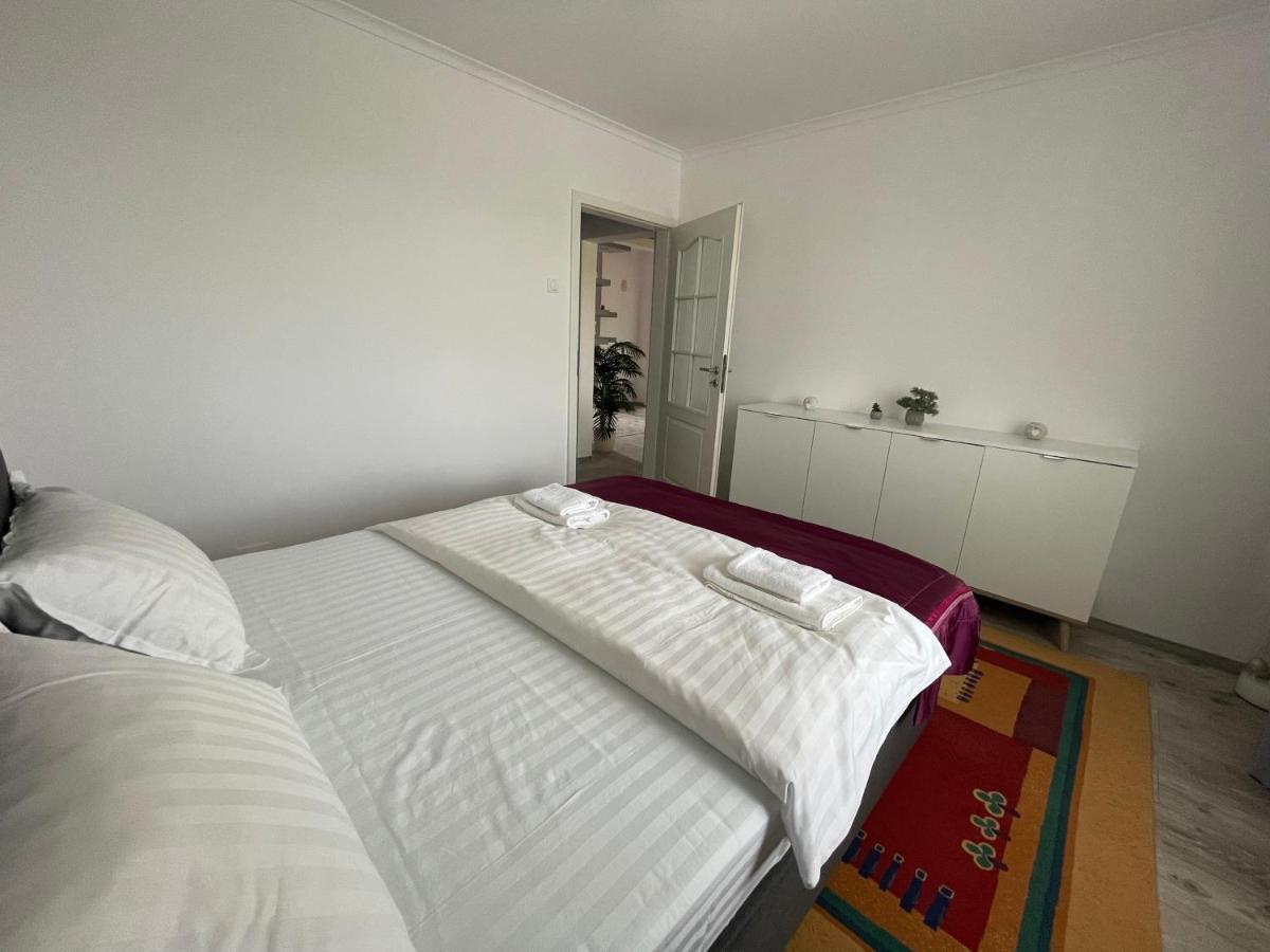 Lovely 3 Bedrooms Apartament ออราแด ภายนอก รูปภาพ