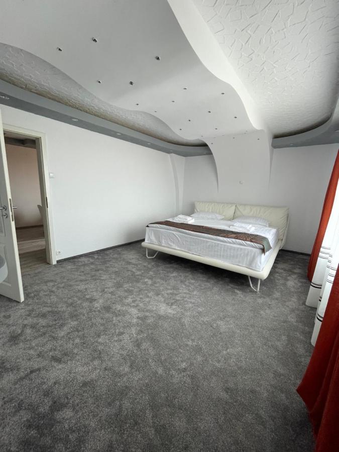 Lovely 3 Bedrooms Apartament ออราแด ภายนอก รูปภาพ